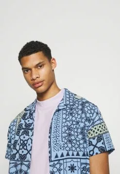 YOURTURN UNISEX - T-shirt basique Prix Aimable t shirt Col rond all -YOURTURN Soldes 2023 02931fbfd6b2450b9a75b369fbcc3780