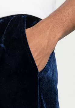 Prix Incroyables YOURTURN FESTIVE JOGGER UNISEX - Pantalon de survêtement trouser Haute all 11 Prix Incroyables YOURTURN FESTIVE JOGGER UNISEX - Pantalon de survêtement trouser Haute all -YOURTURN Soldes 2023 34687897af5d4ab2821711d3e1fd1b46