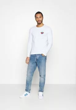 YOURTURN Petit Prix UNISEX - T-shirt imprimé t shirt Col rond all -YOURTURN Soldes 2023 3ddfc760d23f4efe87c308362056a06d