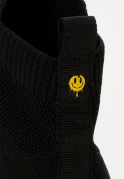 Prix Bradés YOURTURN Baskets montantes sneaker Rond all -YOURTURN Soldes 2023 465435c0a38d40518139ac487bdbd18d