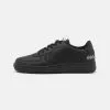 Prix Équitable YOURTURN BATMAN UNISEX - Baskets basses sneaker Rond all -YOURTURN Soldes 2023 4bf46aa280344239a3dbb14d19e52185 1