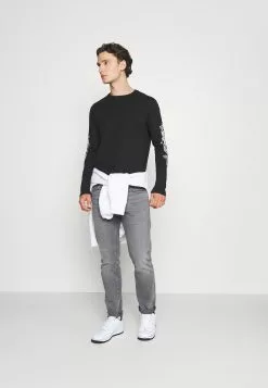 YOURTURN UNISEX - T-shirt à manches longues Meilleure qualité t shirt Col rond all -YOURTURN Soldes 2023 58e4e58c4a244befafcd3ec9b8ed43e7