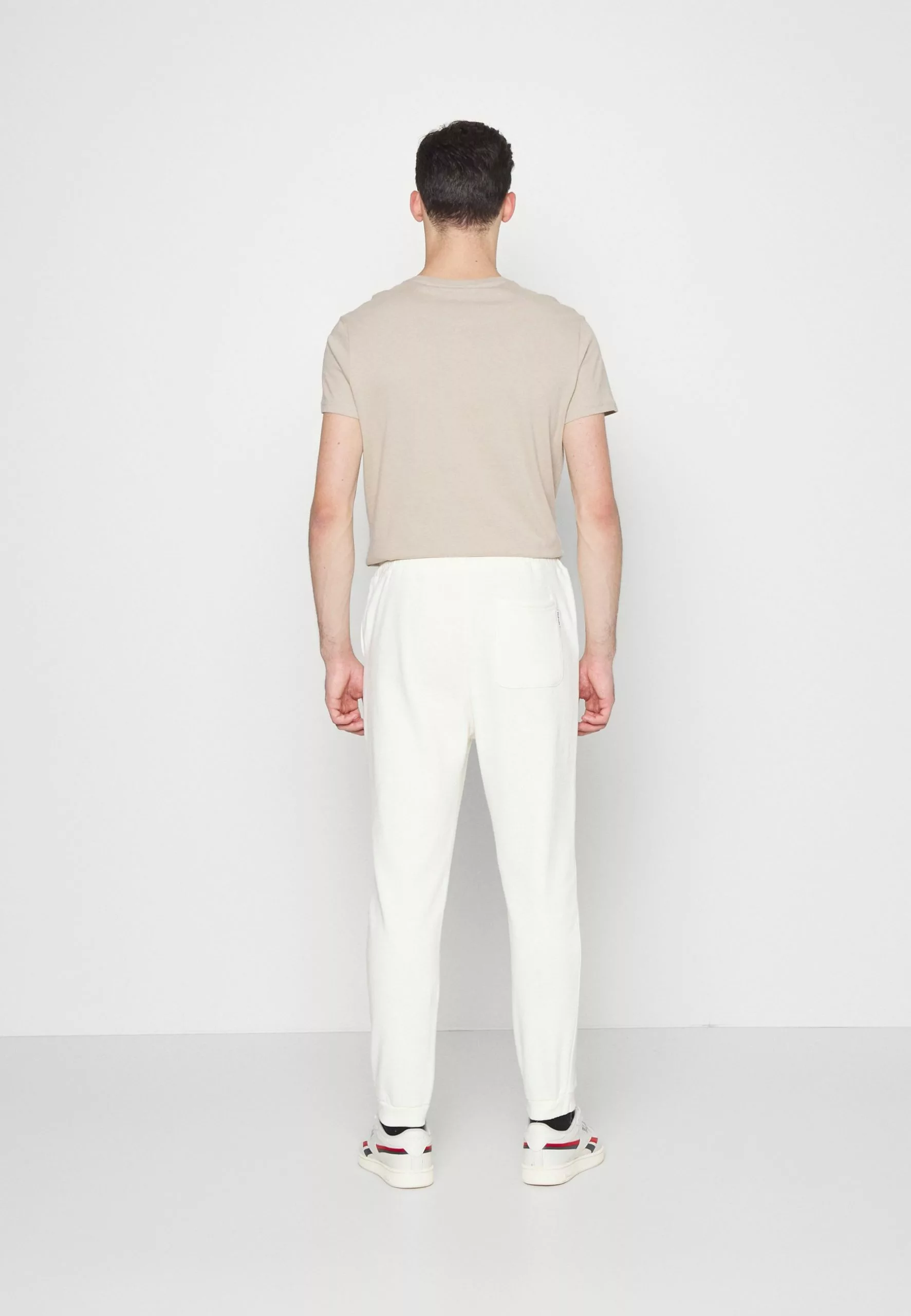 YOURTURN UNISEX - Pantalon de survêtement Prix Aimable trouser Normale all 5 YOURTURN UNISEX - Pantalon de survêtement Prix Aimable trouser Normale all – Image 3