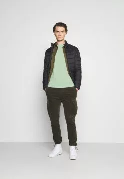 YOURTURN Bas Prix UNISEX - T-shirt imprimé t shirt Col rond all -YOURTURN Soldes 2023 78d719b178ae4eef8dae156bd98a3743