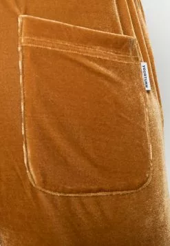 Prix Abordable YOURTURN FESTIVE JOGGER - Pantalon de survêtement trouser Haute all -YOURTURN Soldes 2023 82822bb0a43b4003ac7796c3f130a240