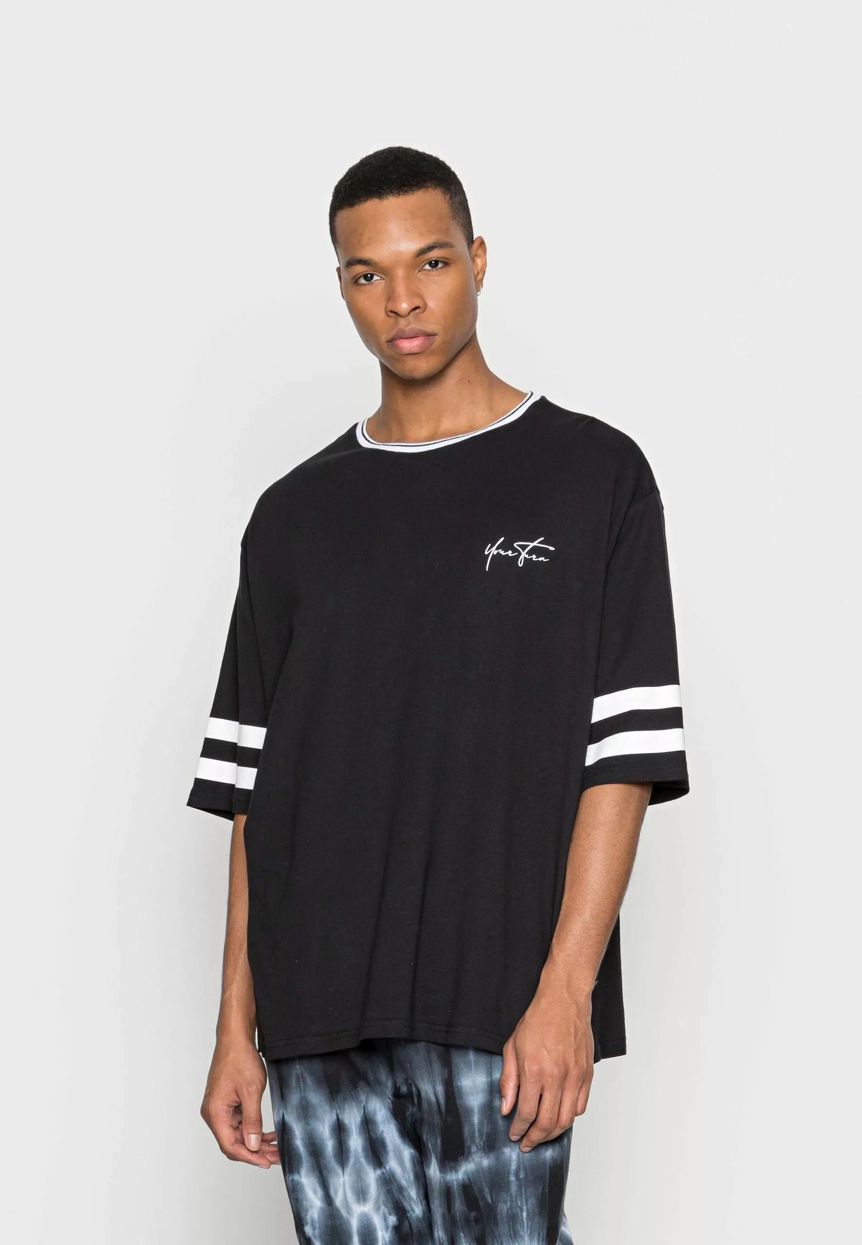 YOURTURN Soldes En Ligne BIG OLD SCHOOL - T-shirt imprimé t shirt Col rond all 3 YOURTURN Soldes En Ligne BIG OLD SCHOOL - T-shirt imprimé t shirt Col rond all