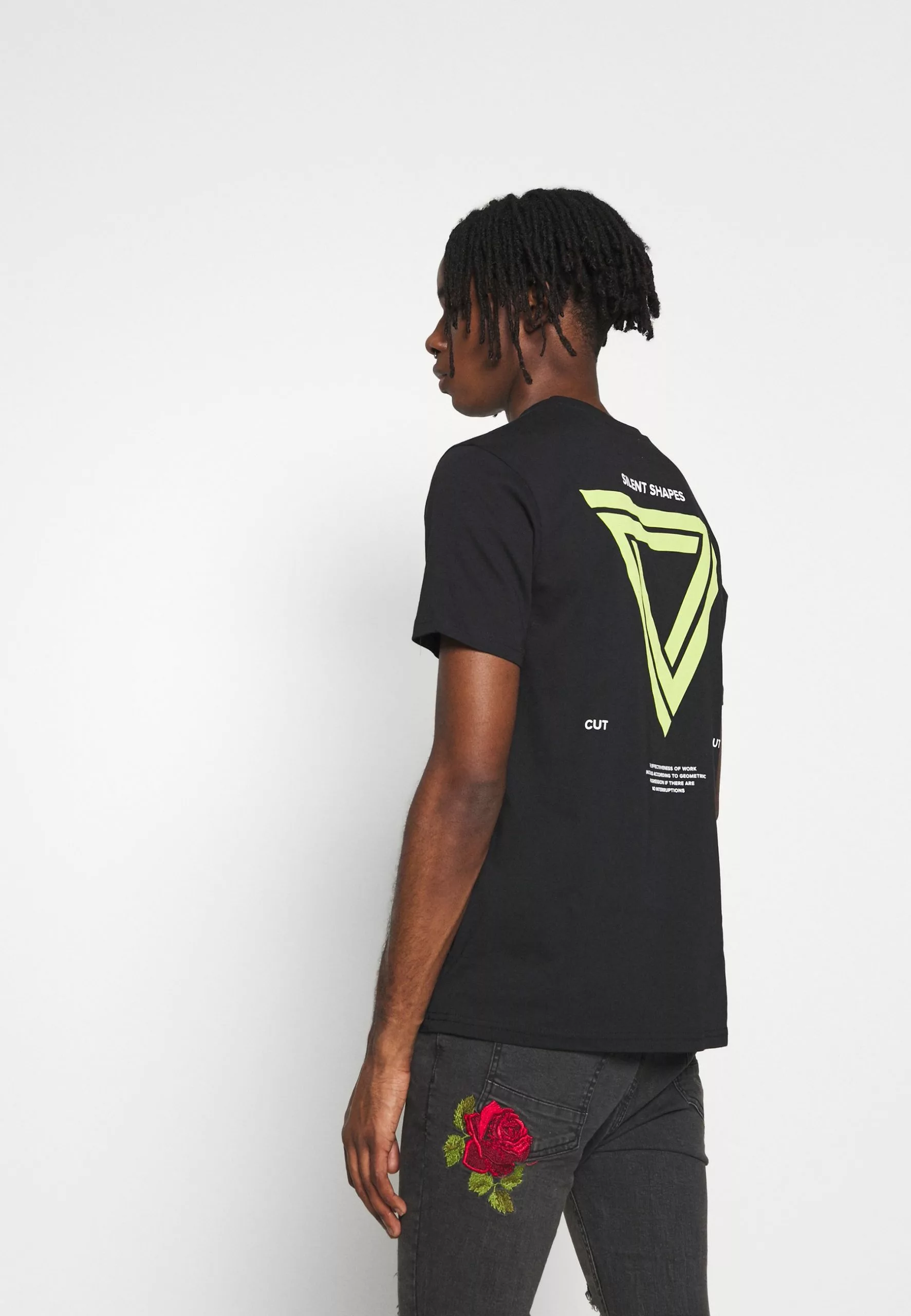 YOURTURN Prix Raisonnable T-shirt imprimé t shirt Col rond all 3 YOURTURN Prix Raisonnable T-shirt imprimé t shirt Col rond all