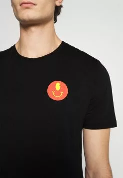 YOURTURN UNISEX - T-shirt imprimé Prix Incroyables t shirt Col rond all 17 YOURTURN UNISEX - T-shirt imprimé Prix Incroyables t shirt Col rond all -YOURTURN Soldes 2023 a7b435edba6b447896203372115be0ef