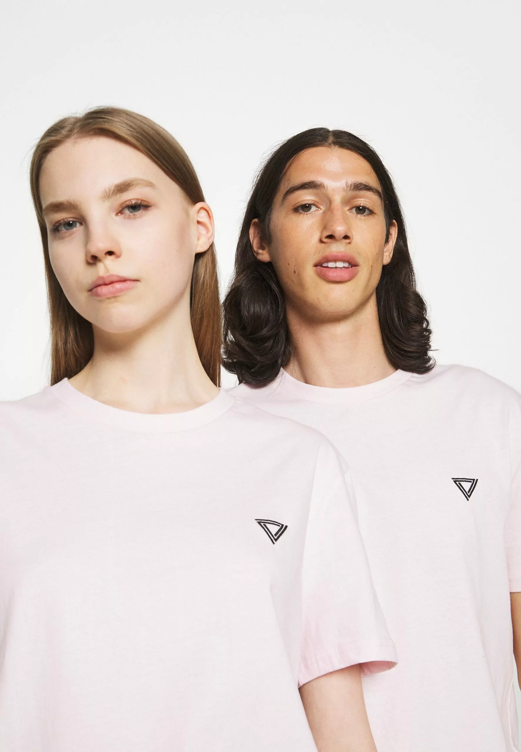 YOURTURN Prix Dégriffé UNISEX - T-shirt basique t shirt Col rond all 6 YOURTURN Prix Dégriffé UNISEX - T-shirt basique t shirt Col rond all – Image 4