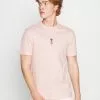 Prix Allégé YOURTURN UNISEX - T-shirt basique - pink t shirt Col rond all 1 Prix Allégé YOURTURN UNISEX - T-shirt basique - pink t shirt Col rond all -YOURTURN Soldes 2023 bcb66f3a53cd4a1d874c5c4bfb747176