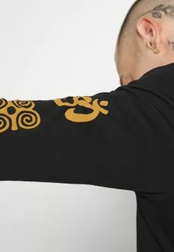 Qualité Fiable YOURTURN UNISEX - T-shirt à manches longues t shirt Col rond all 14 Qualité Fiable YOURTURN UNISEX - T-shirt à manches longues t shirt Col rond all -YOURTURN Soldes 2023 ceb6052fd8f54e54a0bb178b4a8d0195