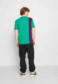 YOURTURN Prix Ourlé UNISEX - T-shirt imprimé t shirt Col rond all -YOURTURN Soldes 2023 d0d0a3049e534b099acd22199388216f