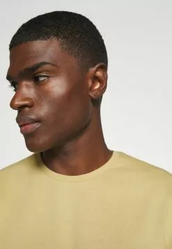 Prix Gelé YOURTURN UNISEX - T-shirt basique t shirt Col rond all -YOURTURN Soldes 2023 d2735cc3b8bd4e29803bde7d386b6c11