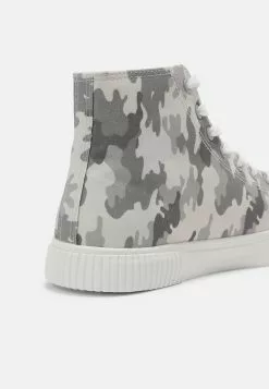 Se Vend Bas Prix YOURTURN UNISEX - Baskets montantes sneaker Rond all 14 Se Vend Bas Prix YOURTURN UNISEX - Baskets montantes sneaker Rond all -YOURTURN Soldes 2023 d766fde5e1b74f978d9ae0eba0571889