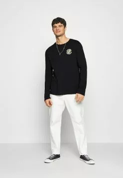 YOURTURN T-shirt à manches longues Prix Réduit t shirt Col rond all 8 YOURTURN T-shirt à manches longues Prix Réduit t shirt Col rond all -YOURTURN Soldes 2023 d9c8953e1d5a45fa819c2a6162d39e0f