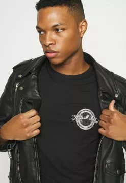 Bas Prix YOURTURN LOONEY TUNES TEE UNISEX - T-shirt imprimé t shirt Col rond all 12 Bas Prix YOURTURN LOONEY TUNES TEE UNISEX - T-shirt imprimé t shirt Col rond all -YOURTURN Soldes 2023 db39e095a0b644b9bf492192260f85bc