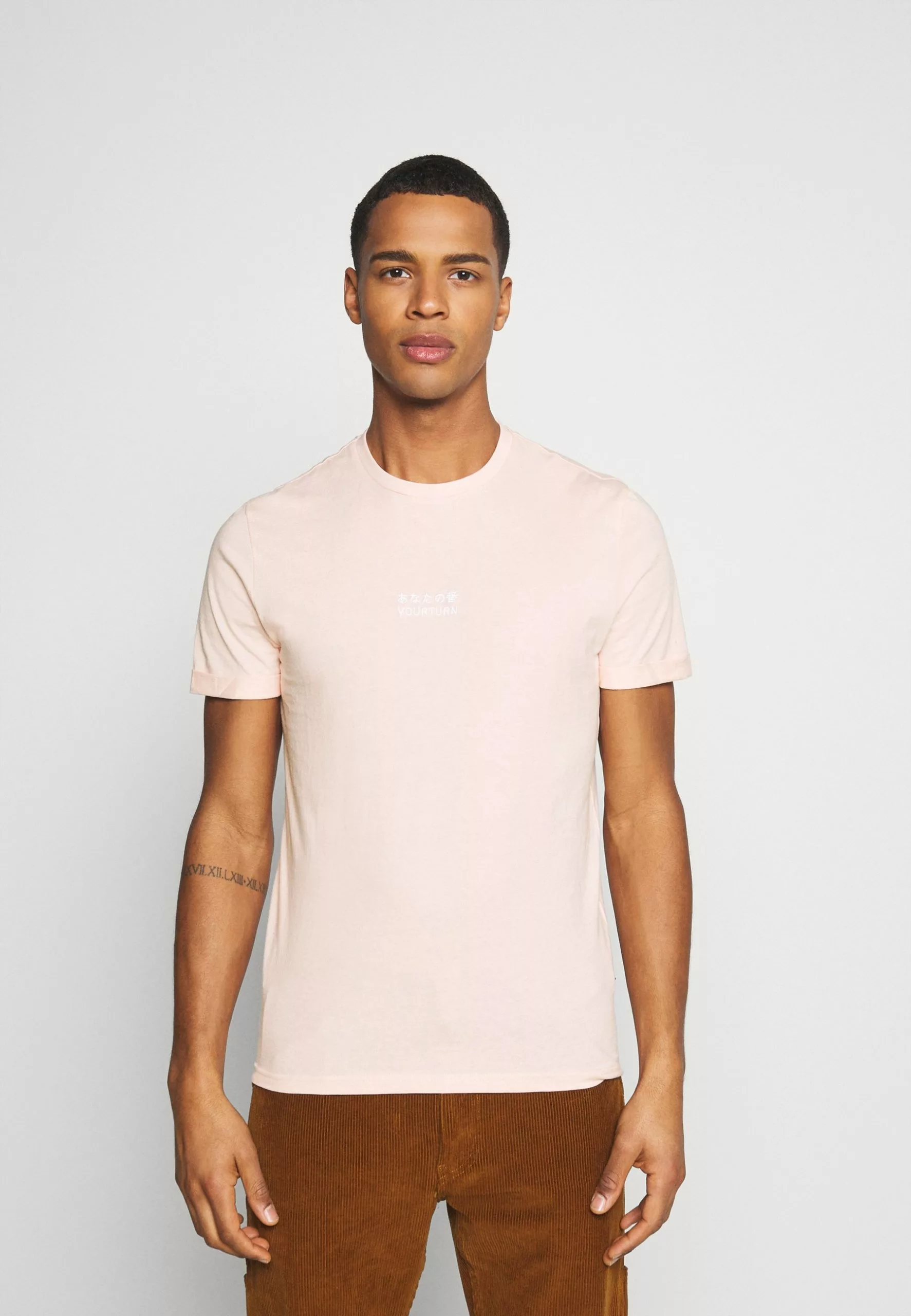 Bonne Qualité YOURTURN T-shirt imprimé t shirt Col rond all 3 Bonne Qualité YOURTURN T-shirt imprimé t shirt Col rond all