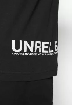 YOURTURN UNISEX - T-shirt à manches longues Pas Cher t shirt Col rond all -YOURTURN Soldes 2023 f2d3f7095b02421d9cc8b826288f5b3c