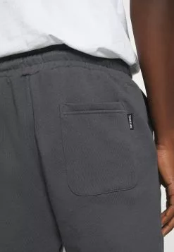 YOURTURN Prix Bradés Loose Fit UNISEX - Pantalon de survêtement trouser Normale all -YOURTURN Soldes 2023 ffe801d967534e92be3f53160fbc46d4